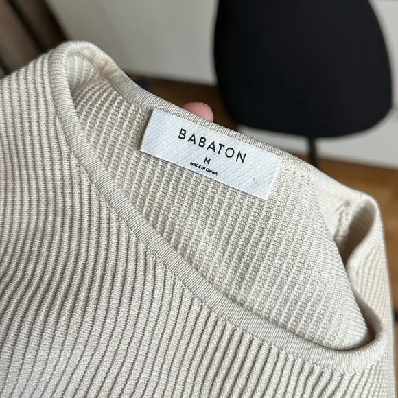 Aritzia Babaton Sculpt Cropped Tank - Picture 6 of 6